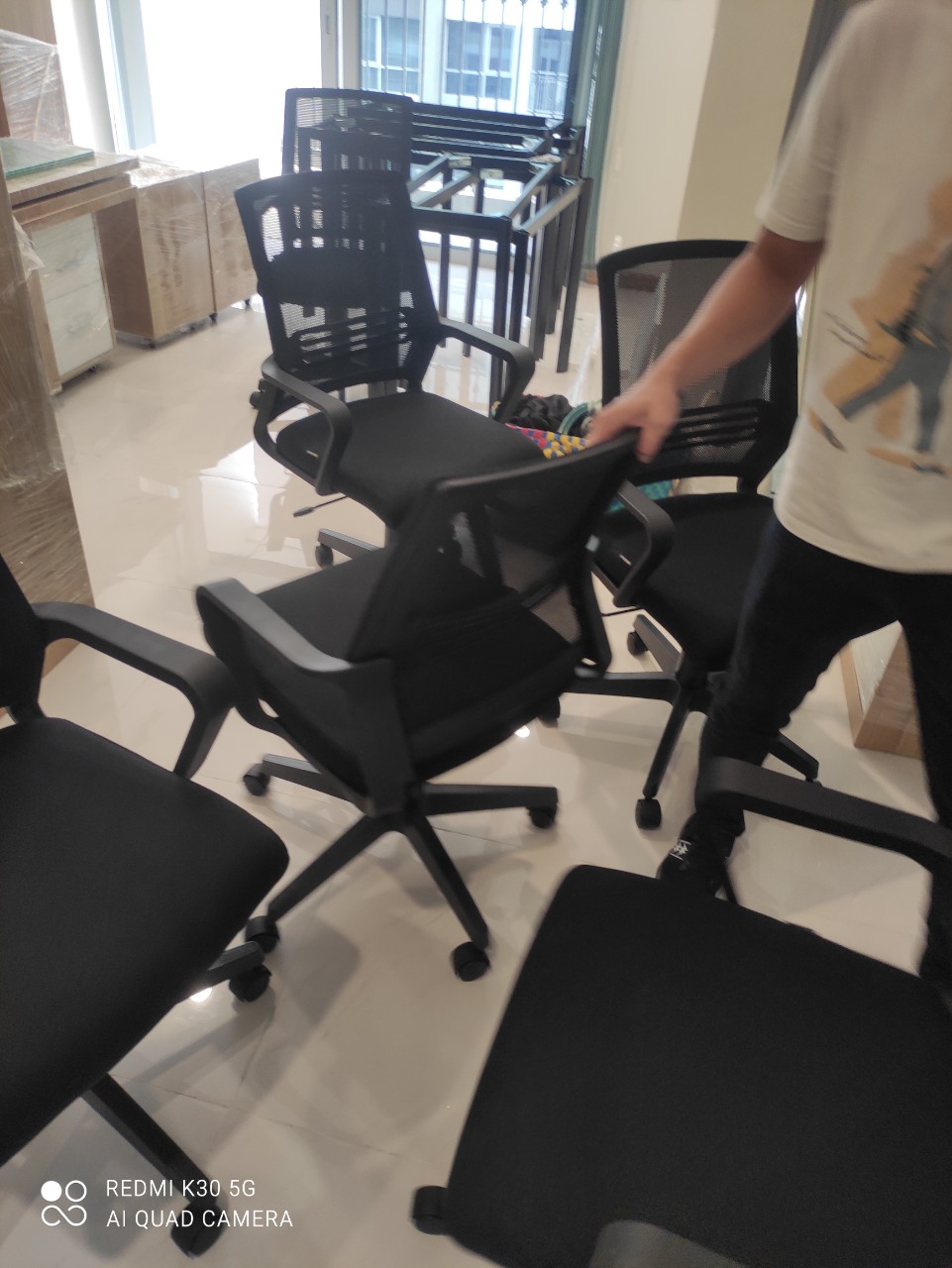 Ghế lưới nhân viên GL119 chân nhựa